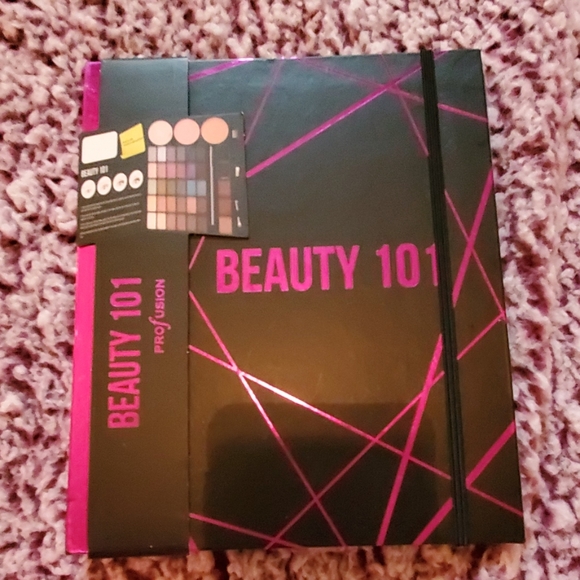 Cosmetics - Picture 6 of 8